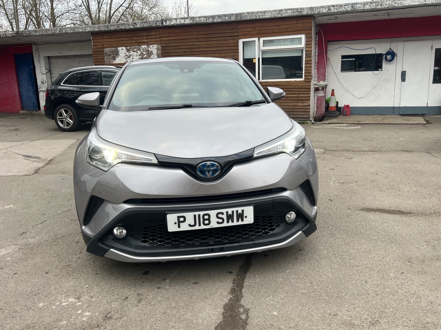 Used Toyota C-HR 2018 for sale - 77804304: Photo 5