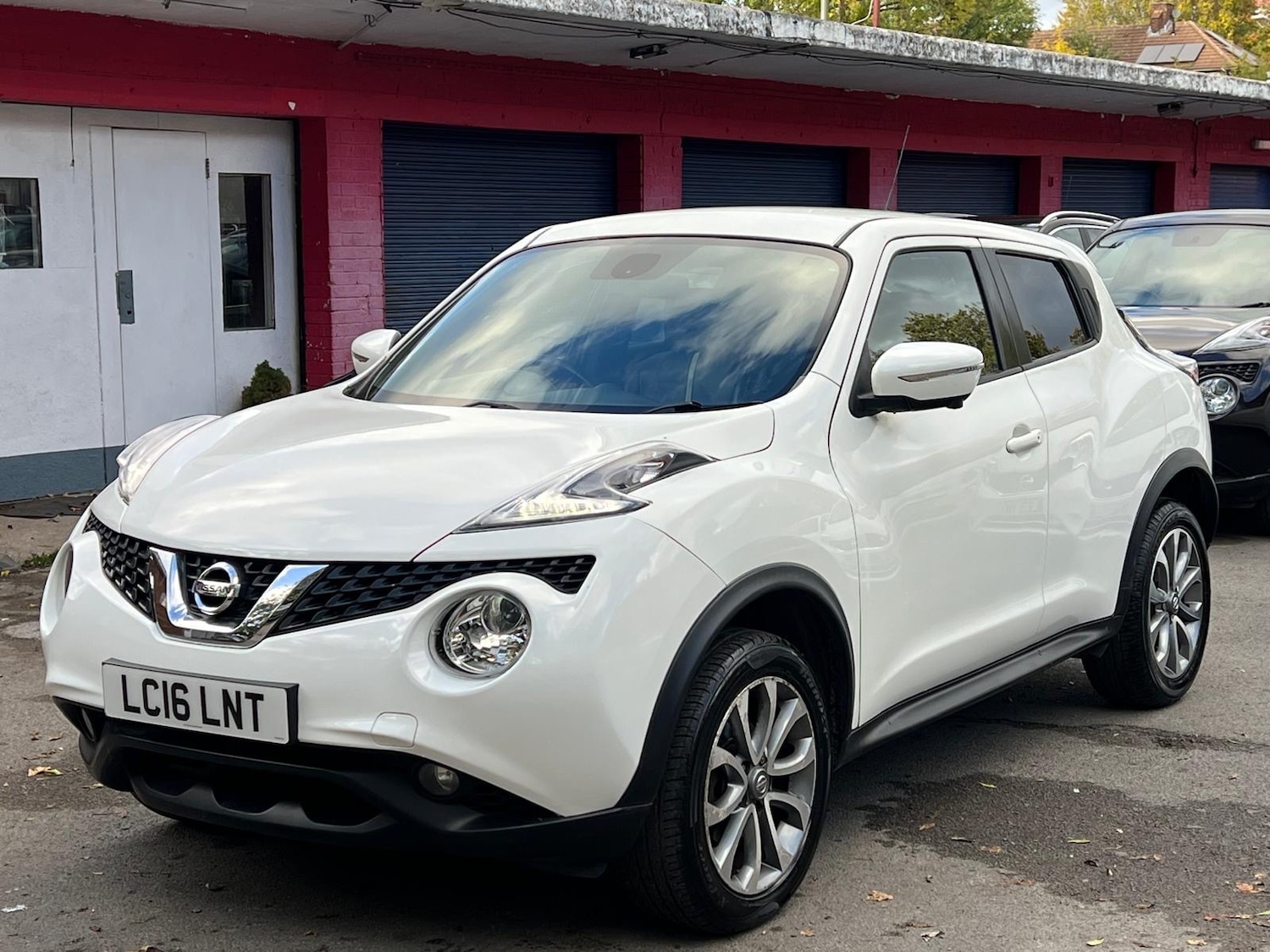 Used Nissan Juke 2016 for sale - 76370019: Photo 2