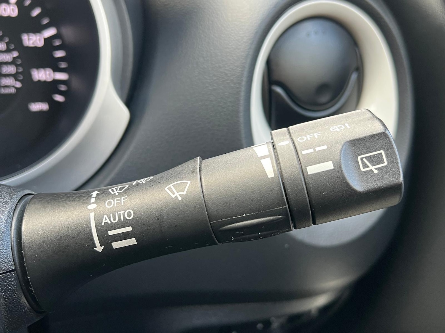 Used Nissan Juke 2016 for sale - 76370019: Photo 33