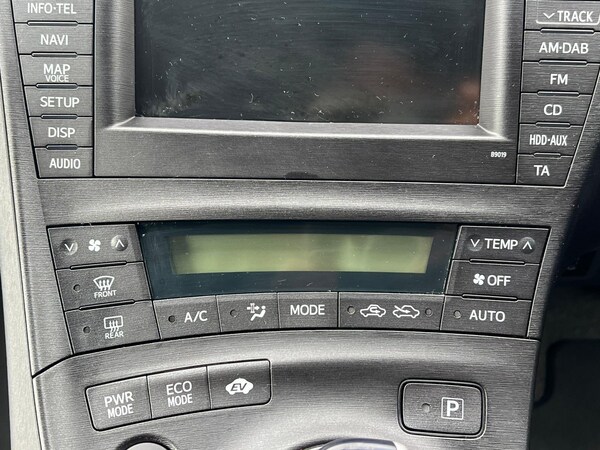 Used Toyota Prius 2010 for sale - 75266868: Photo 23