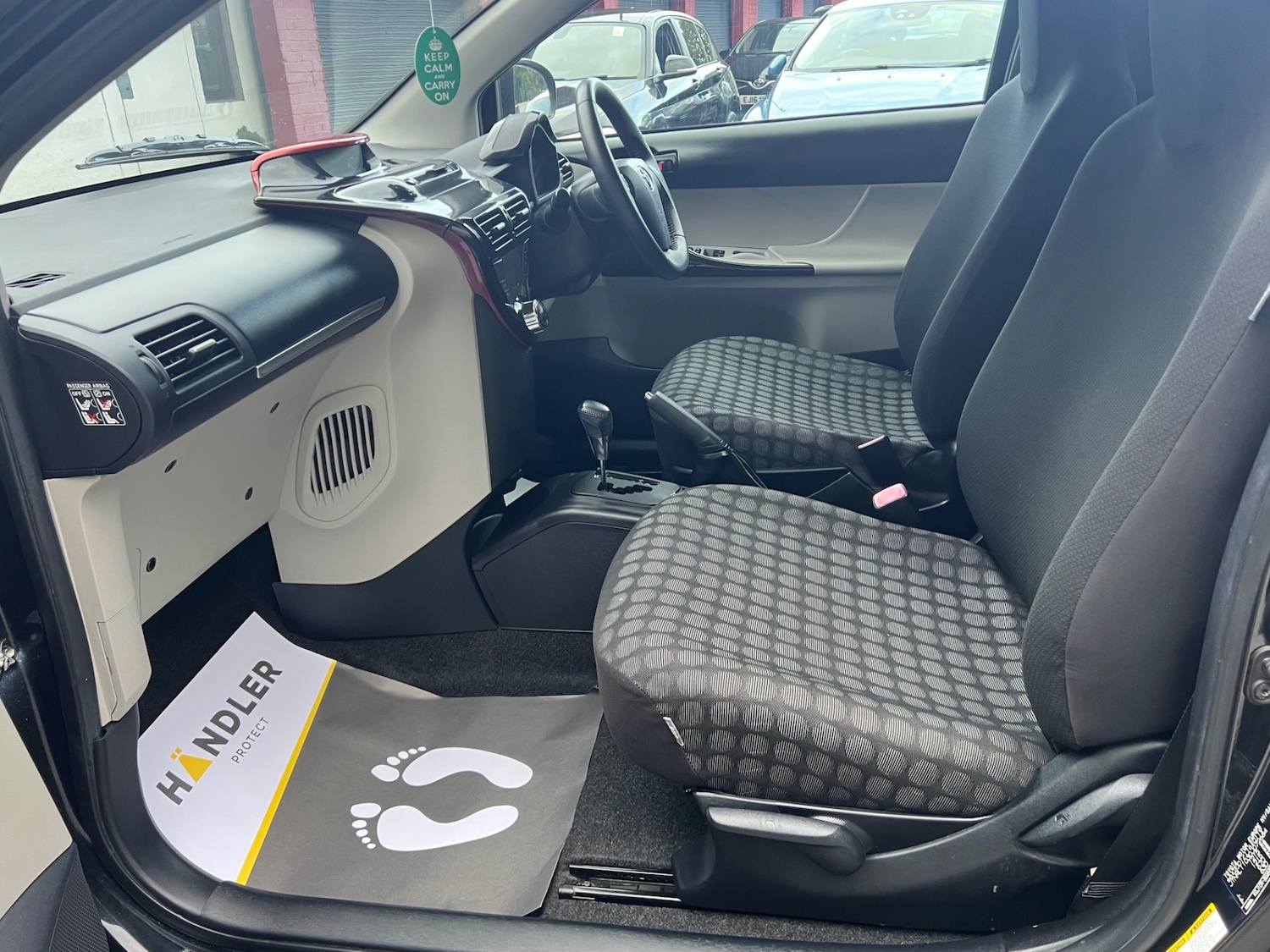 Used Toyota IQ 2012 for sale - 75976121: Photo 19