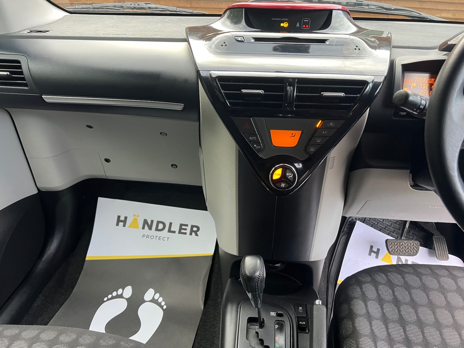 Used Toyota IQ 2012 for sale - 75976121: Photo 29