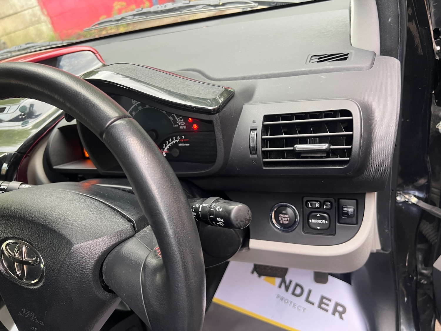 Used Toyota IQ 2012 for sale - 75976121: Photo 31