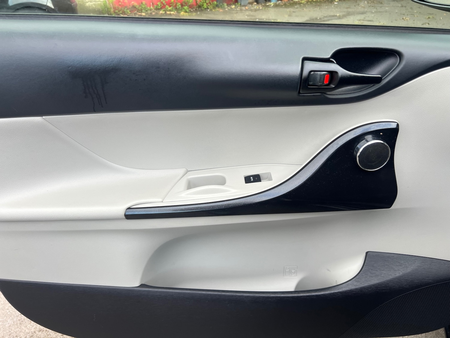 Used Toyota IQ 2012 for sale - 75976121: Photo 32