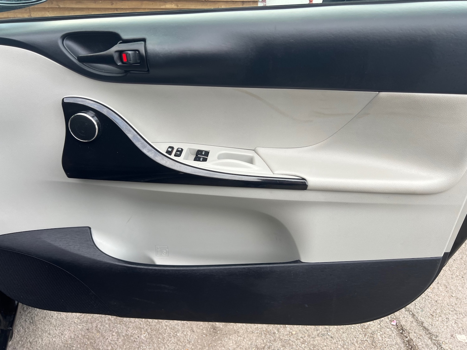 Used Toyota IQ 2012 for sale - 75976121: Photo 40