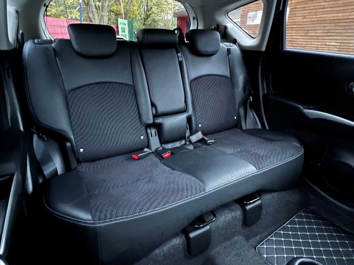 Used Nissan Note 2014 for sale - 76511132: Photo 14