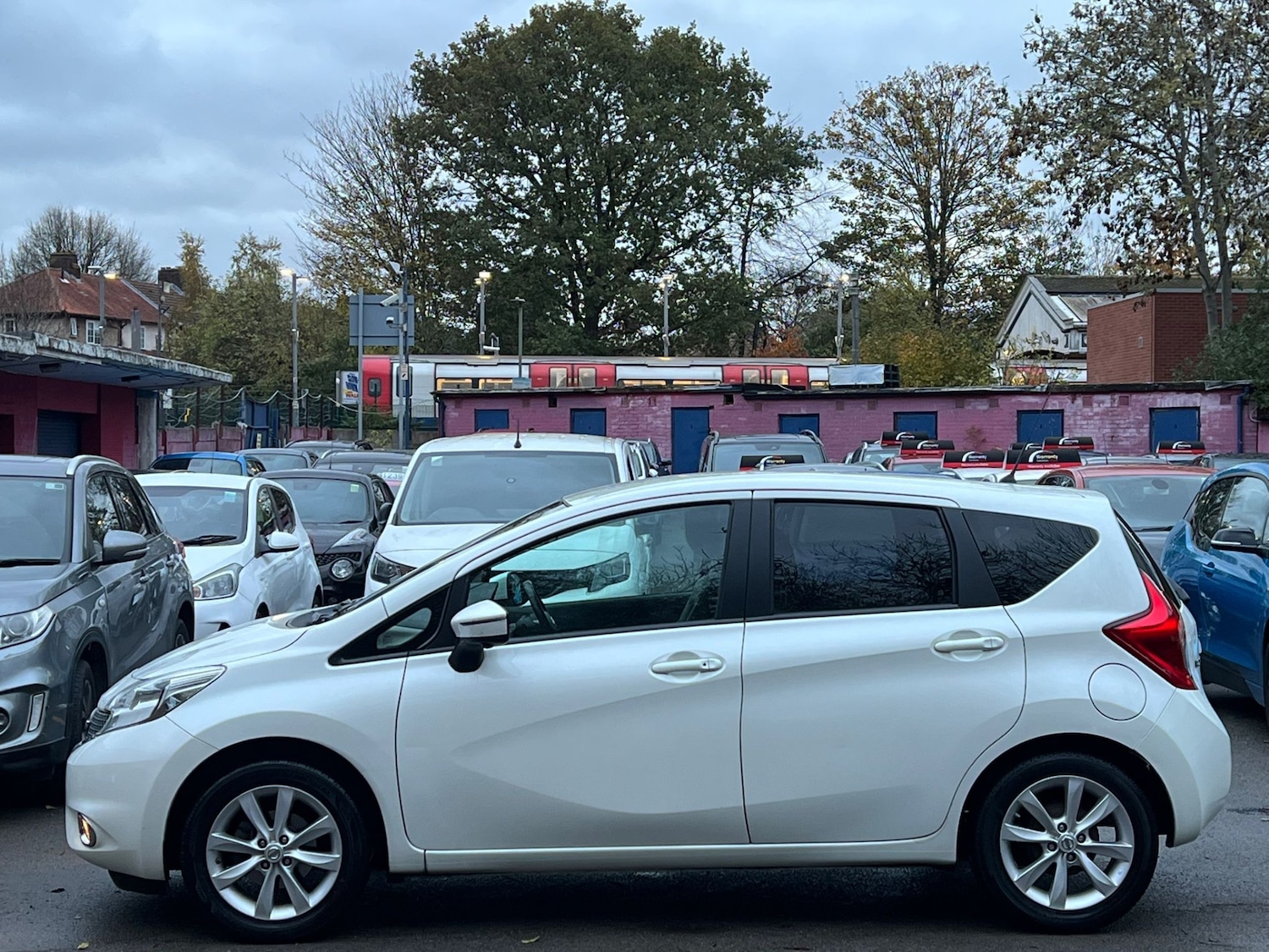 Used Nissan Note 2014 for sale - 76511132: Photo 6