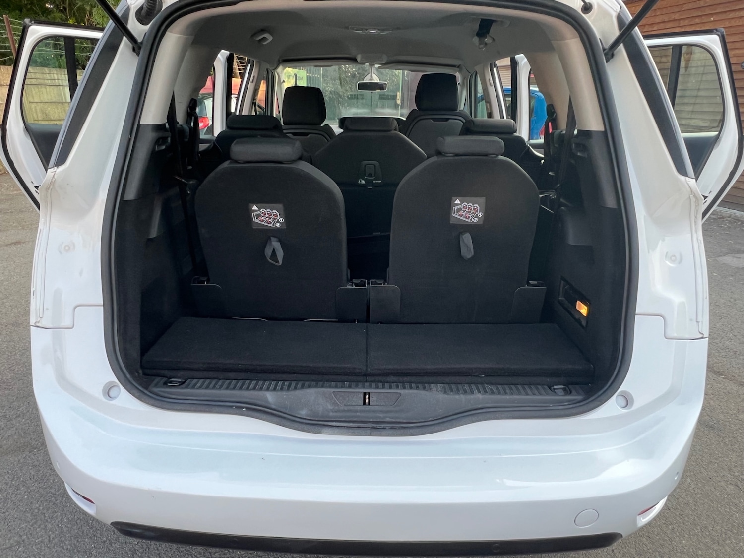 Vehicle 21