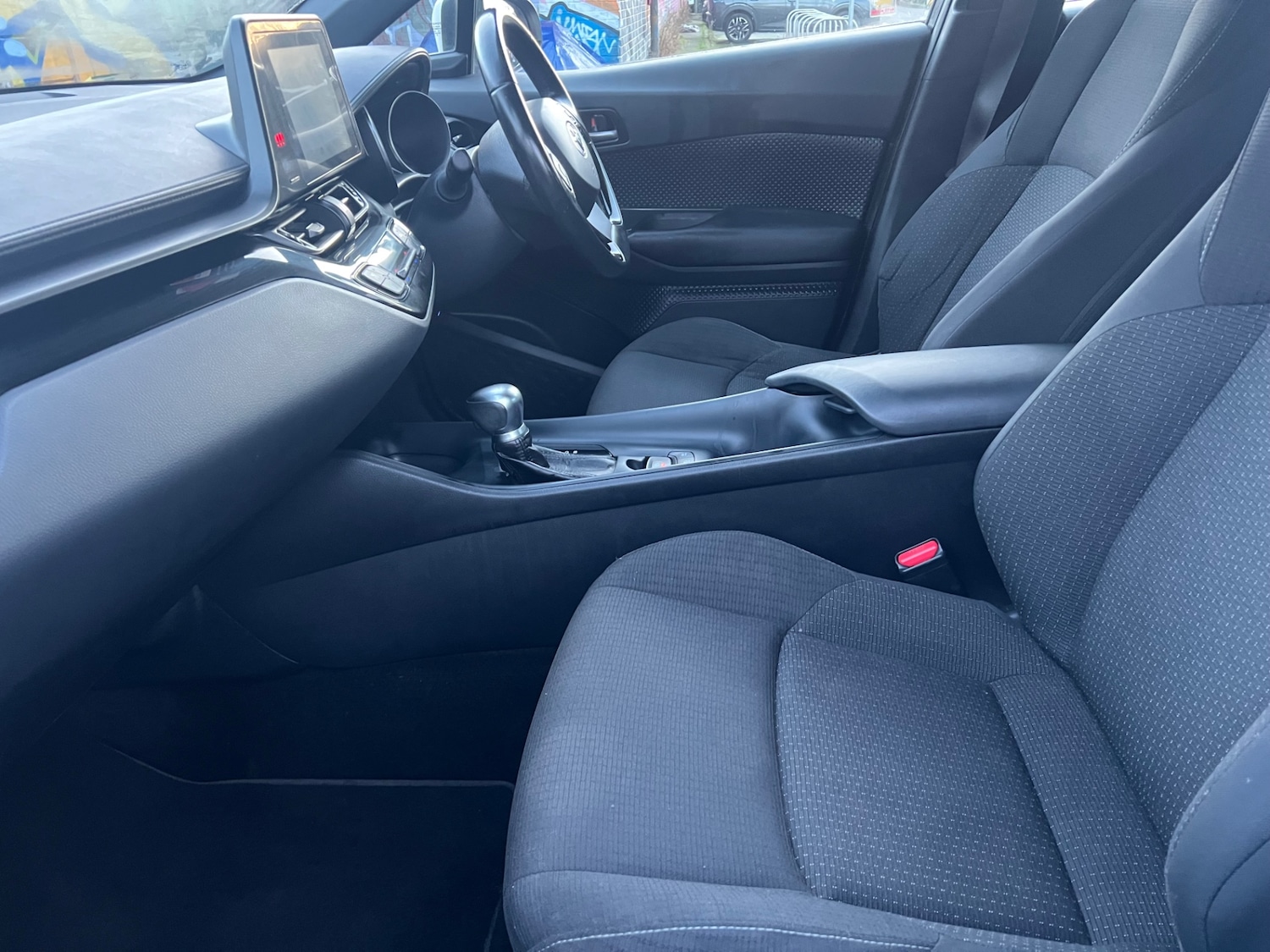 Used Toyota C-HR 2018 for sale - 77019437: Photo 19