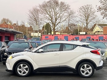 Used Toyota C-HR 2018 for sale - 77019437: Photo