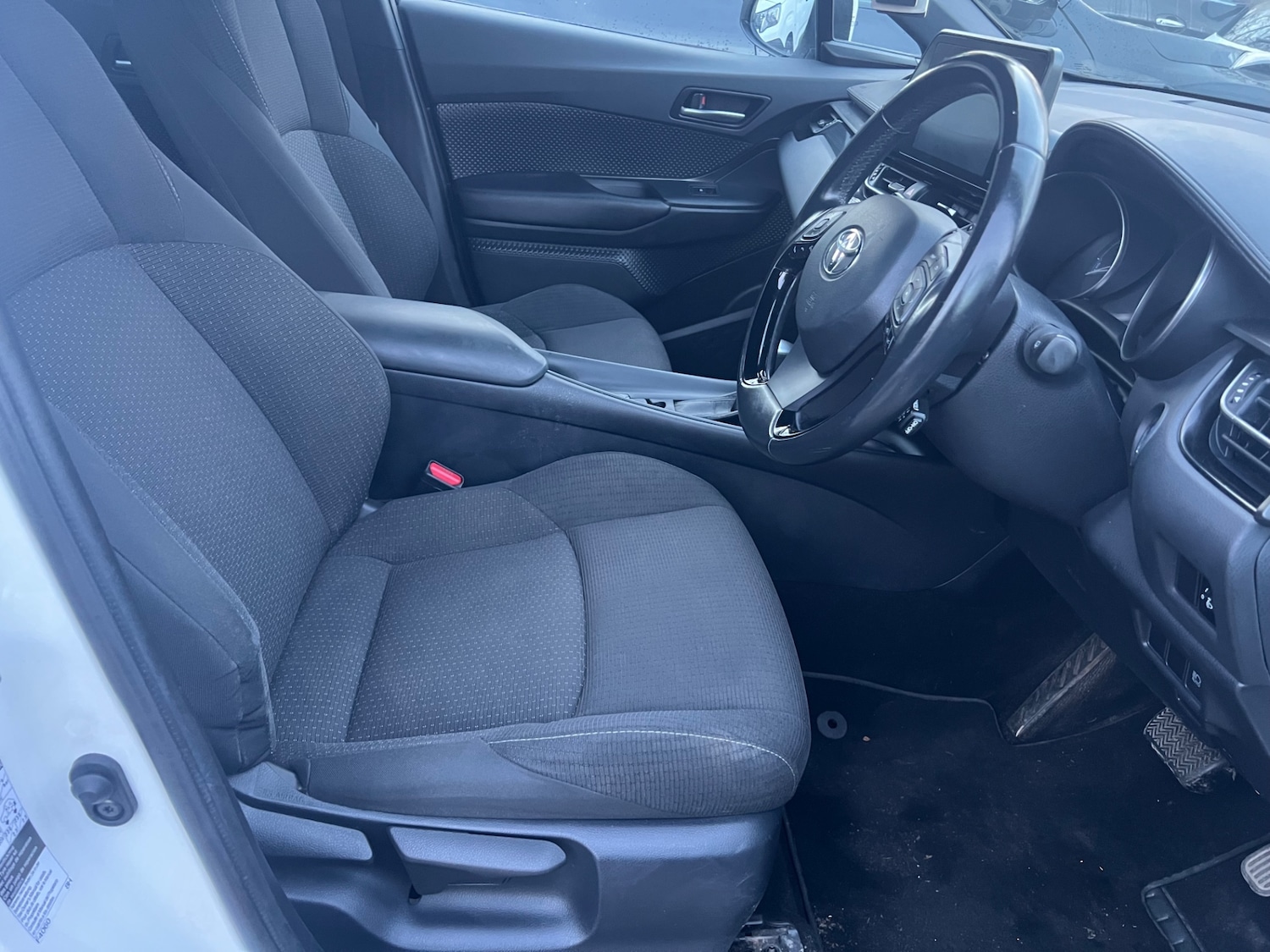 Used Toyota C-HR 2018 for sale - 77019437: Photo 31