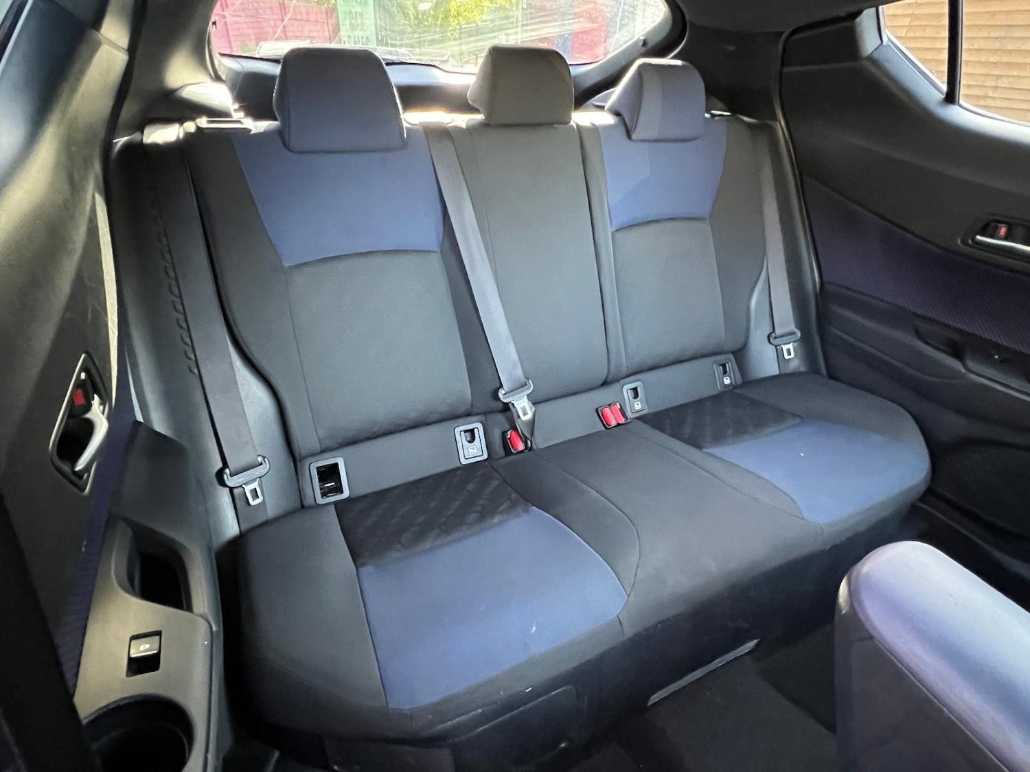 Used Toyota C-HR 2018 for sale - 78169033: Photo 12