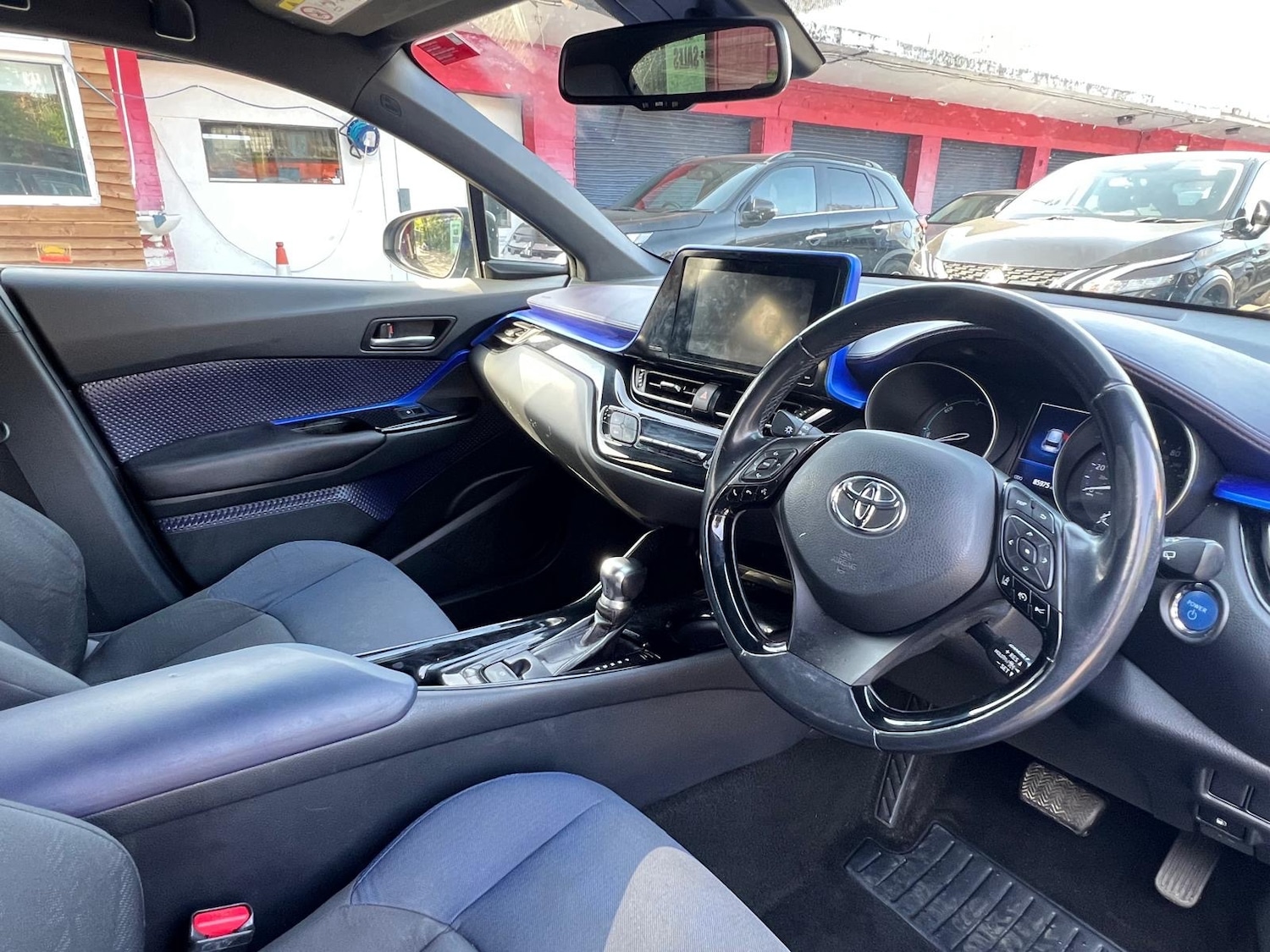 Used Toyota C-HR 2018 for sale - 78169033: Photo 18