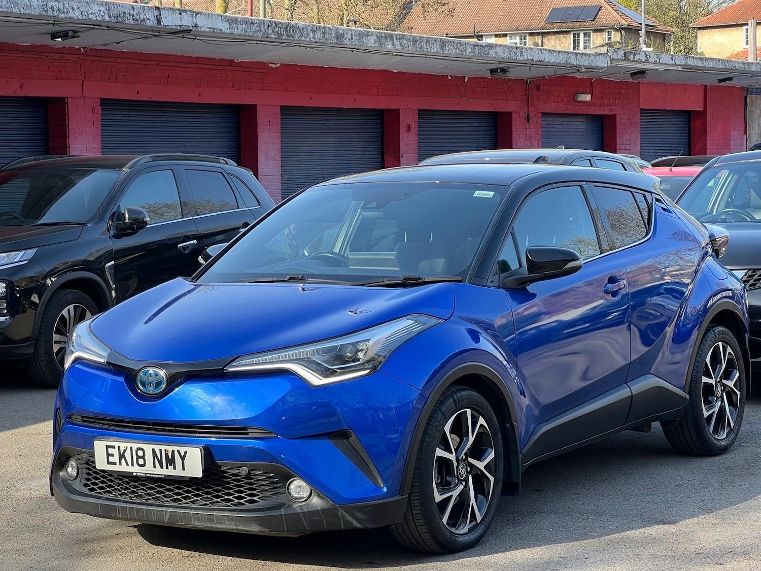 Used Toyota C-HR 2018 for sale - 78169033: Photo 2