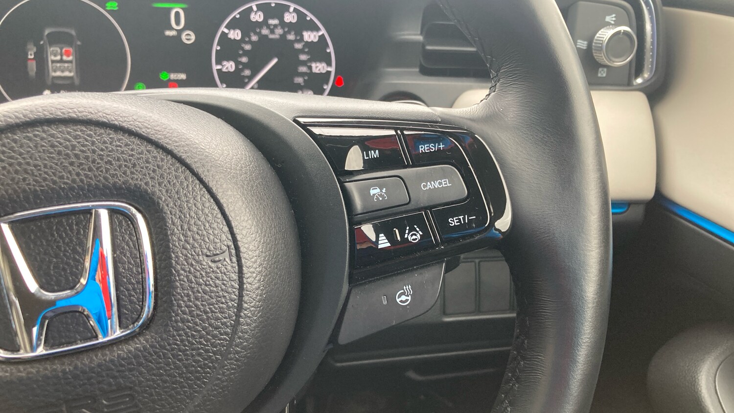 Used Honda HR-V 2024 for sale - 77963092: Photo 14