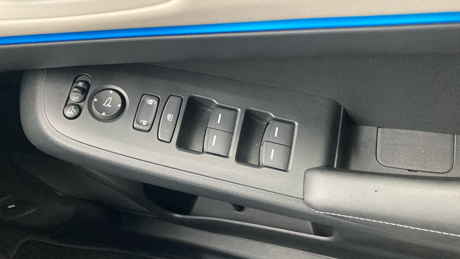 Used Honda HR-V 2024 for sale - 77963092: Photo 18