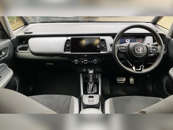 Used Honda Jazz 2024 for sale - 77404508: Photo