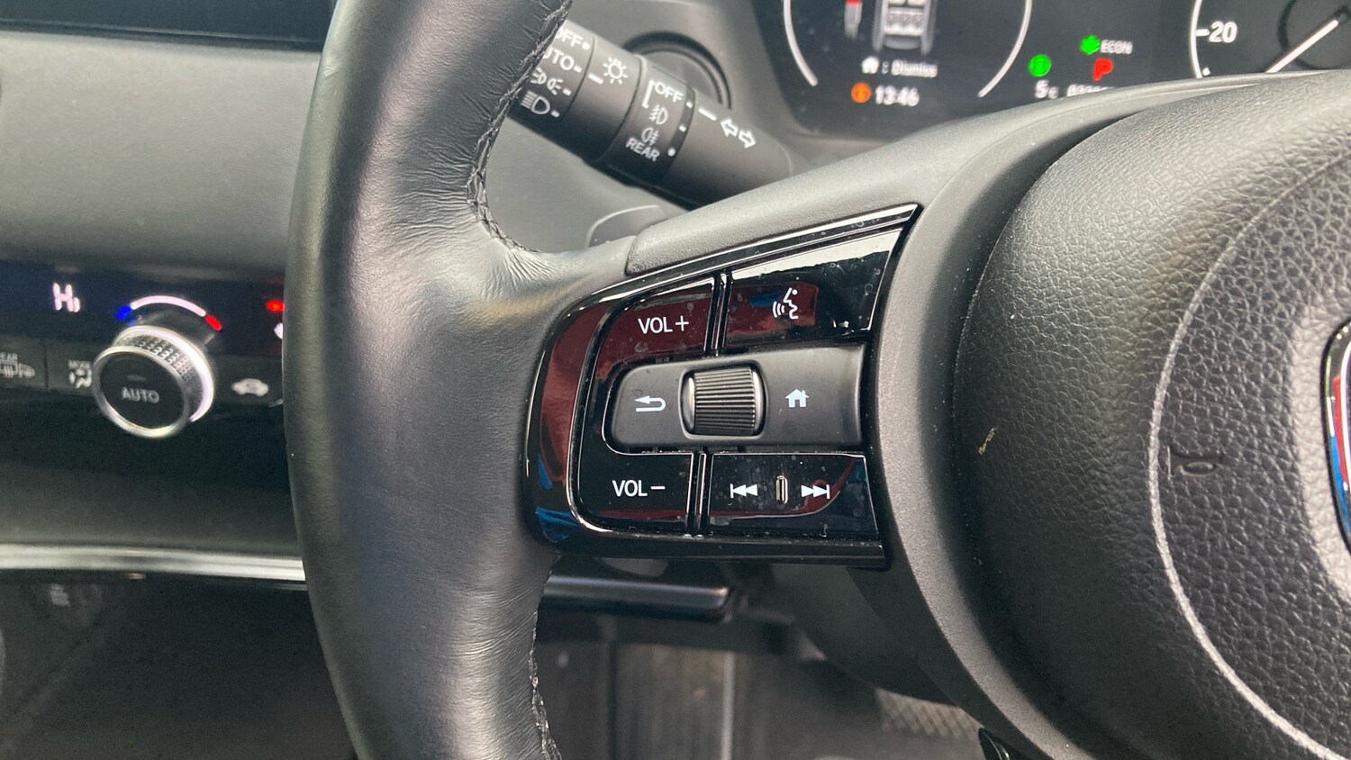 Used Honda HR-V 2024 for sale - 76625623: Photo 16