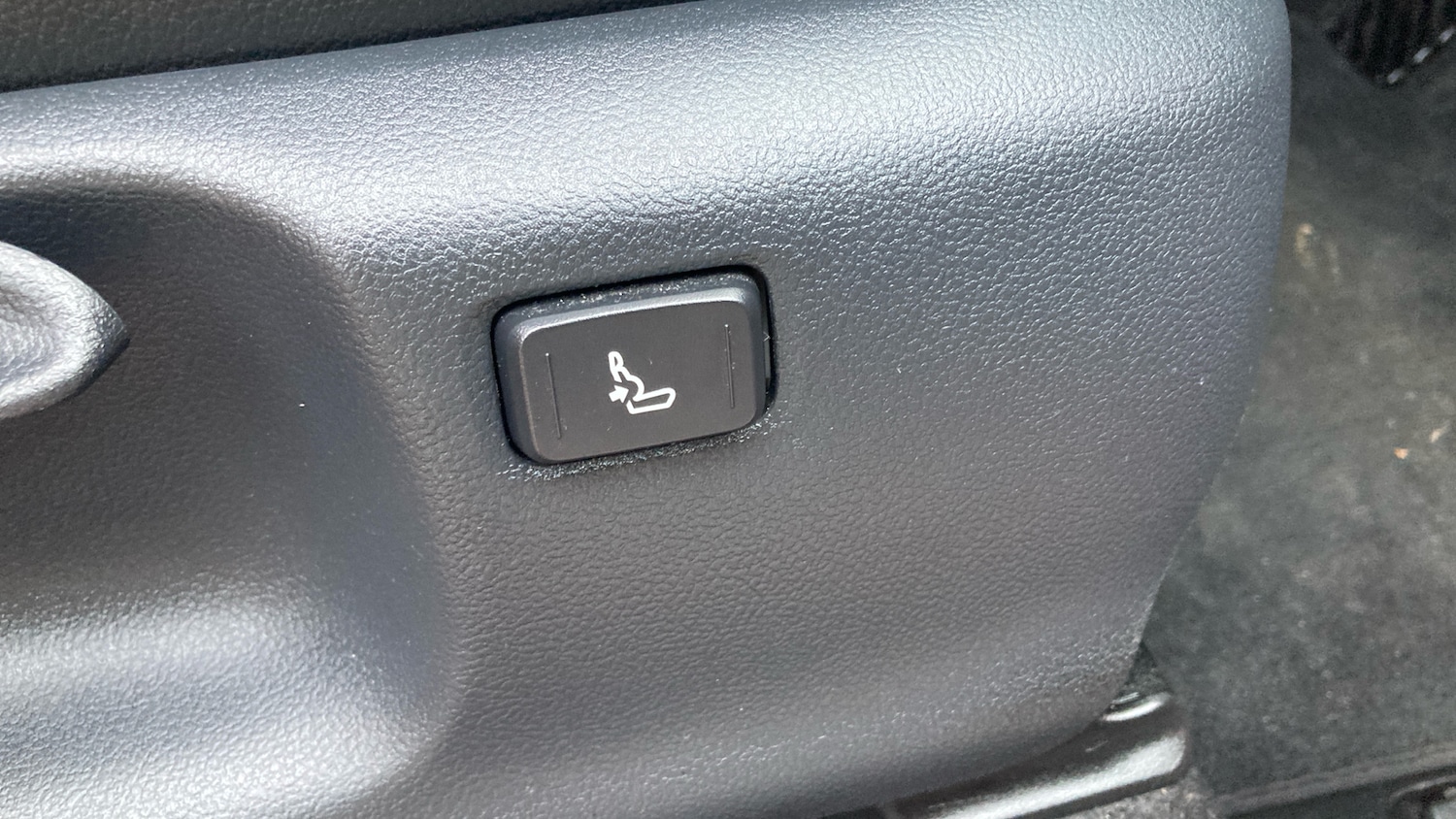 Used Toyota Yaris Cross 2022 for sale - 76777913: Photo 30