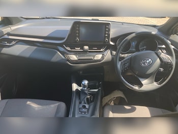 Used Toyota C-HR 2023 for sale - 78971672: Photo