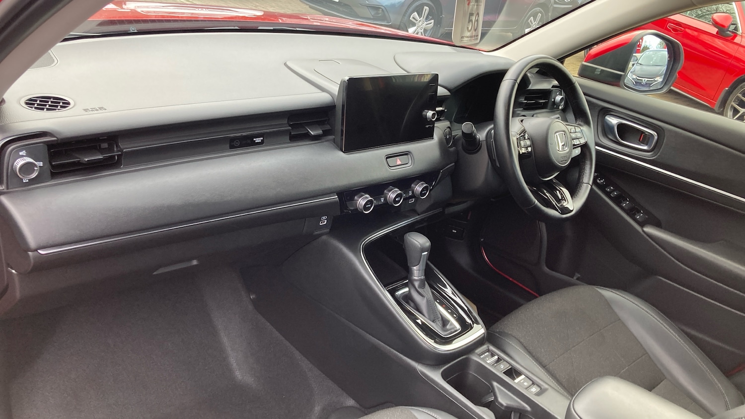 Used Honda HR-V 2023 for sale - 78063190: Photo 2