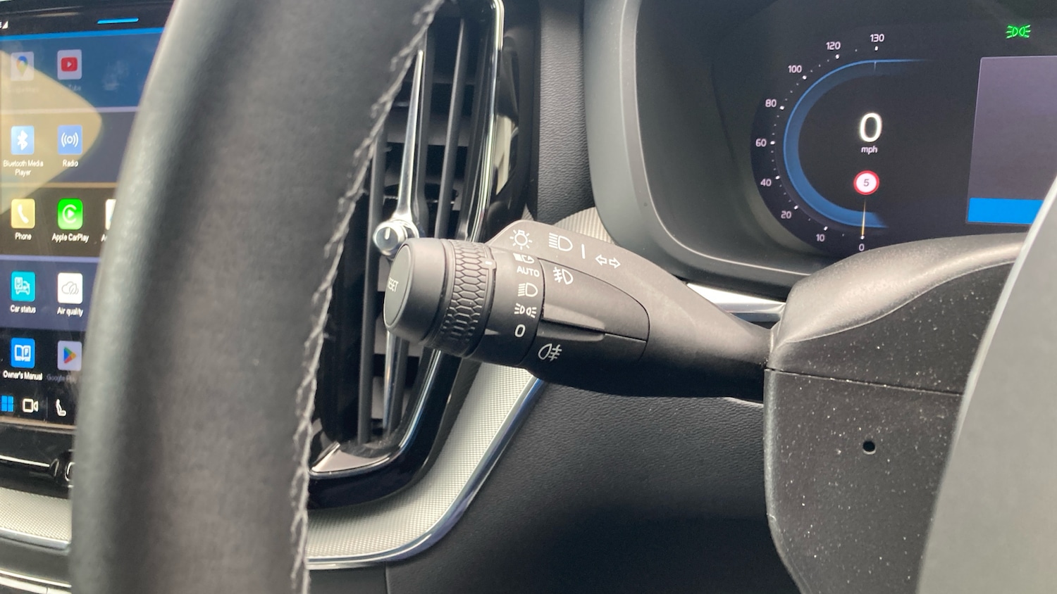 Used Volvo XC60 2023 for sale - 77935146: Photo 15