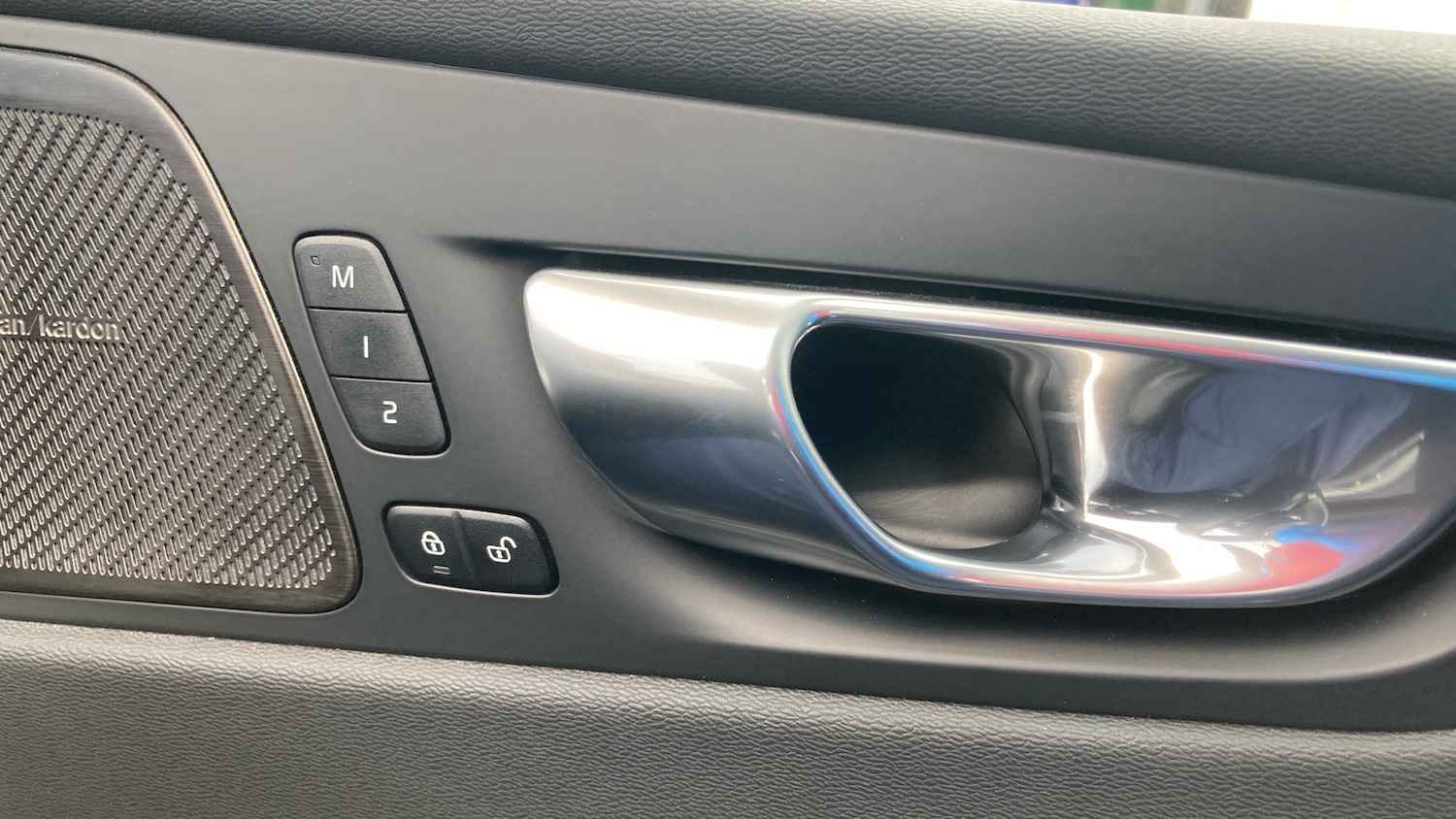 Used Volvo XC60 2023 for sale - 77935146: Photo 18