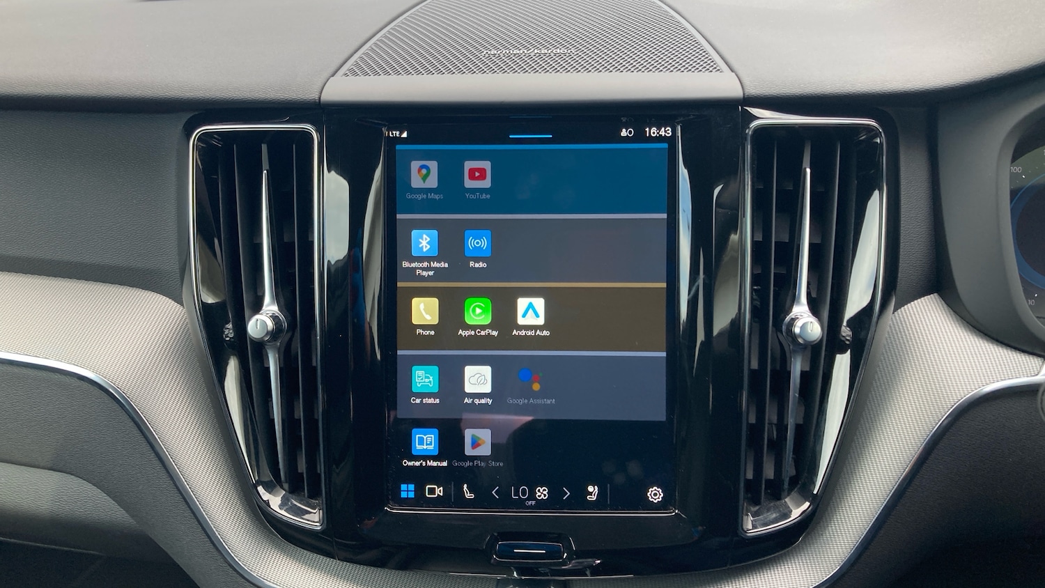 Used Volvo XC60 2023 for sale - 77935146: Photo 20