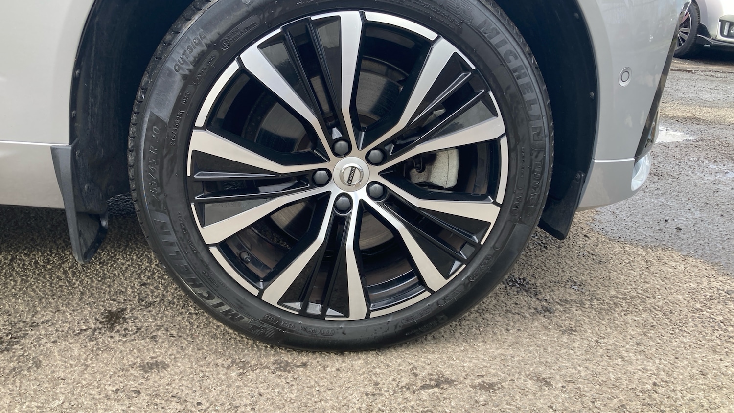 Used Volvo XC60 2023 for sale - 77935146: Photo 23