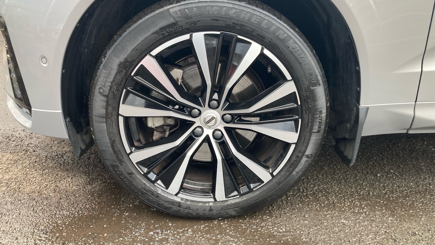 Used Volvo XC60 2023 for sale - 77935146: Photo 24