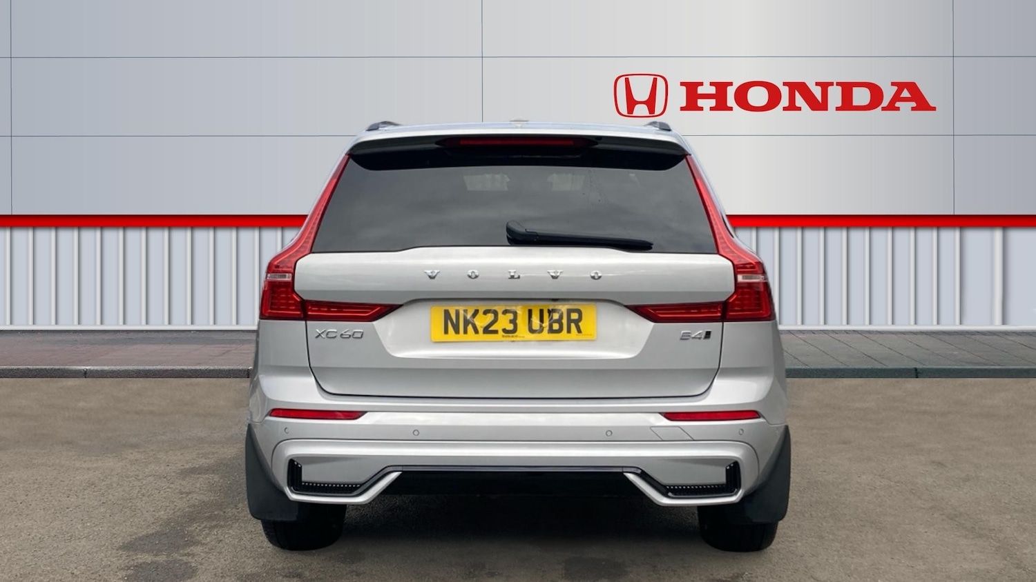 Used Volvo XC60 2023 for sale - 77935146: Photo 7