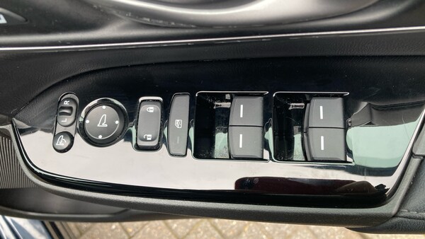 Used Honda CR-V 2023 for sale - 76157075: Photo 13