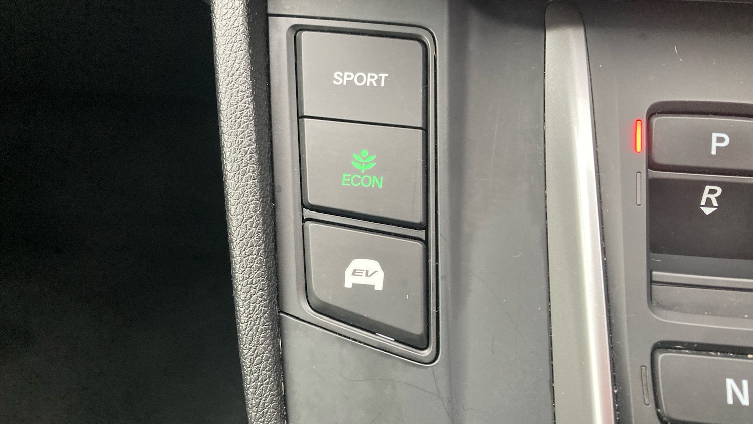 Used Honda CR-V 2021 for sale - 76505515: Photo 25