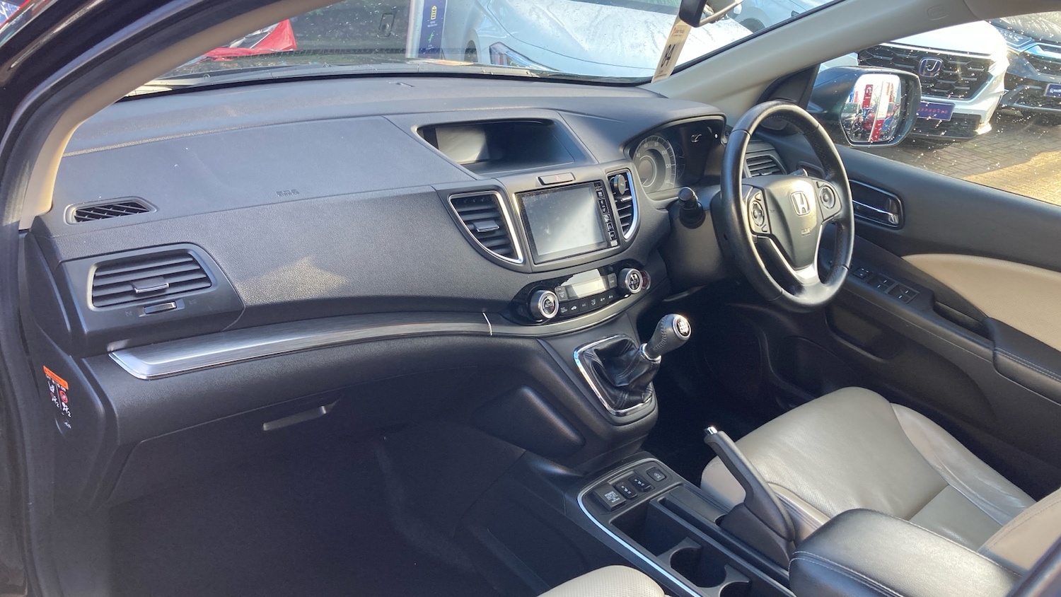 Used Honda CR-V 2018 for sale - 77077805: Photo 2