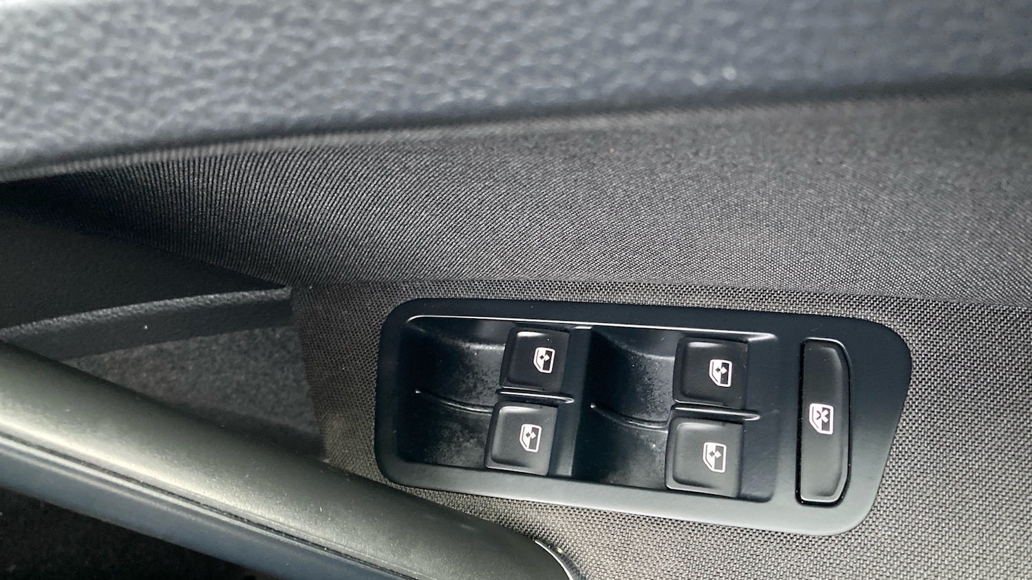 Used Volkswagen Golf 2019 for sale - 76877824: Photo 19