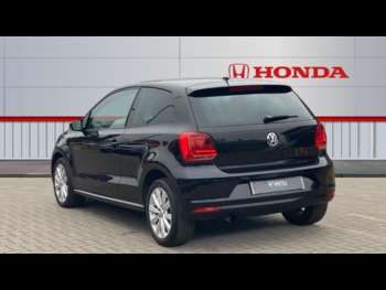 Used Volkswagen Polo 2016 for sale - 75332202: Photo