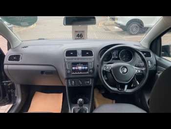 Used Volkswagen Polo 2016 for sale - 75332202: Photo