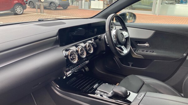 Used Mercedes-Benz A-Class 2021 for sale - 76120115: Photo 2