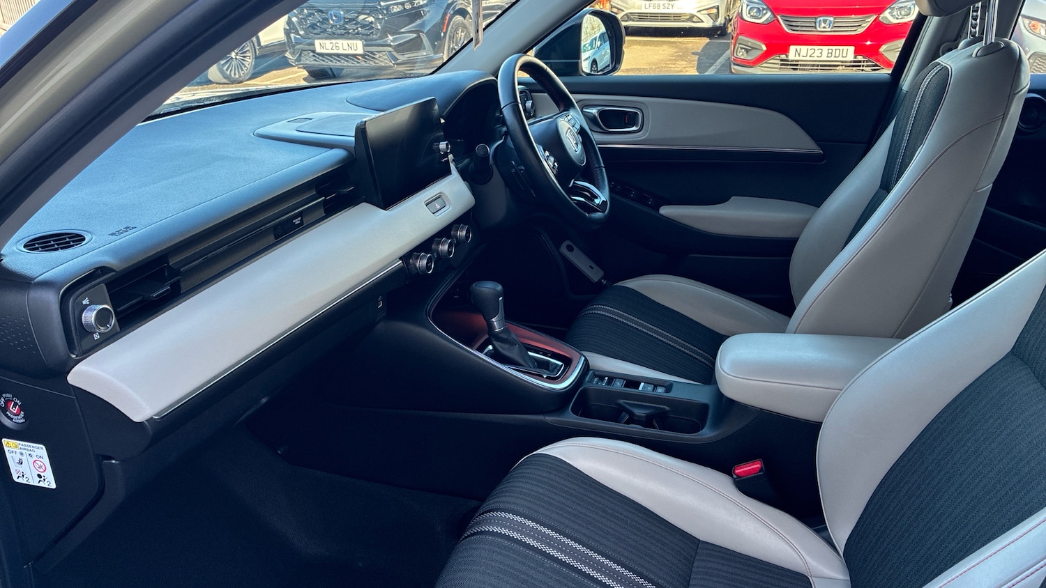 Used Honda HR-V 2024 for sale - 77921186: Photo 2