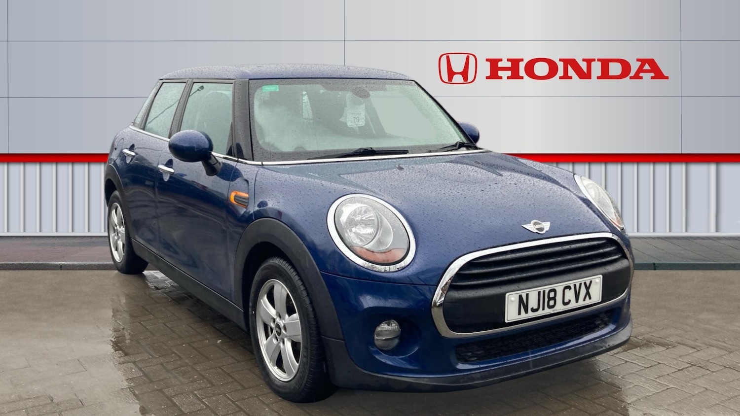 Used MINI Hatch 2018 for sale - 76932117: Photo 1