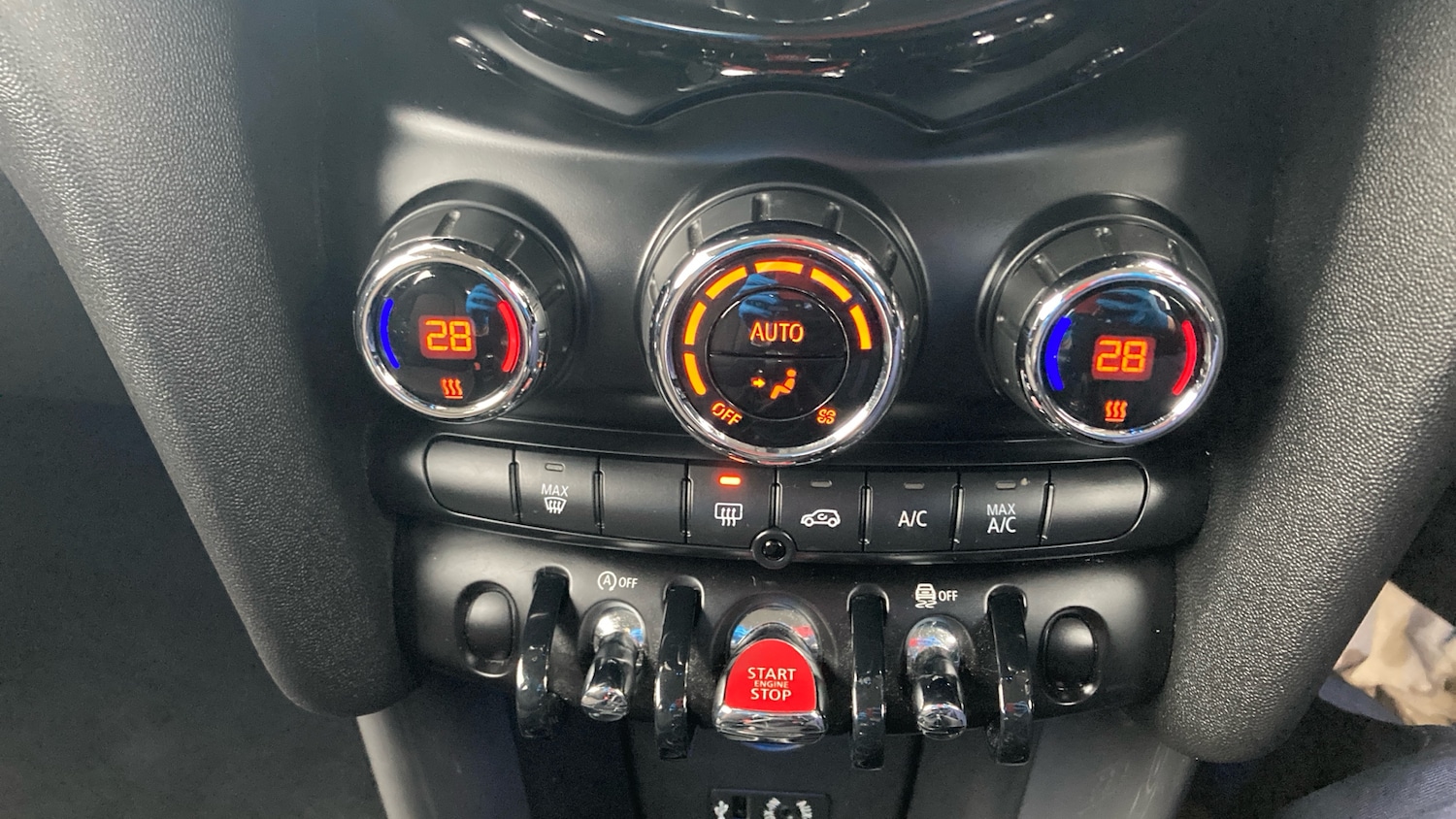 Used MINI Hatch 2018 for sale - 76932117: Photo 20