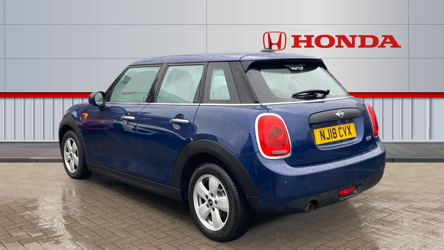 Used MINI Hatch 2018 for sale - 76932117: Photo 3