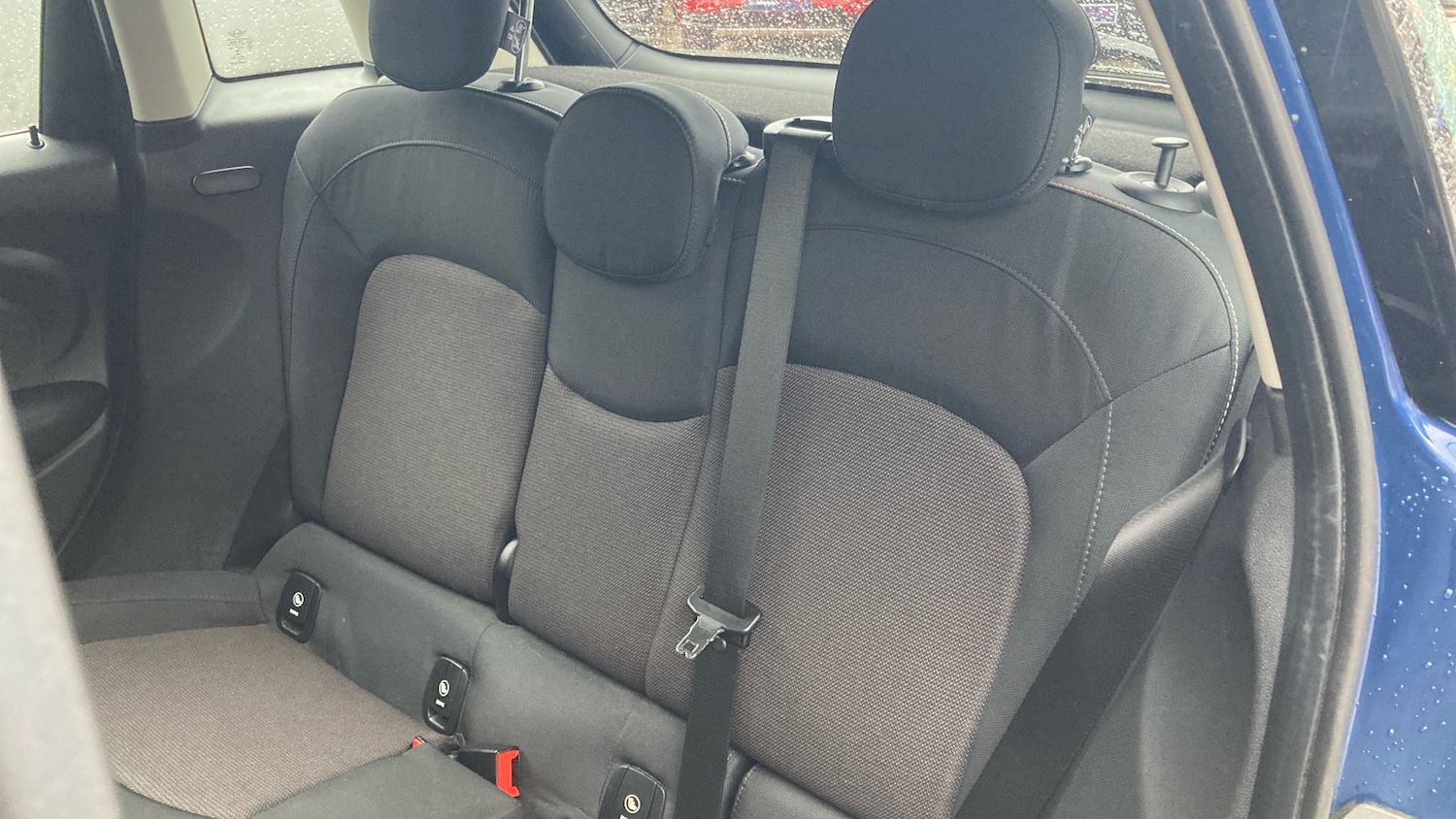Used MINI Hatch 2018 for sale - 76932117: Photo 8