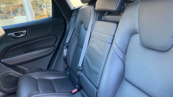 Used Volvo XC60 2019 for sale - 76311277: Photo 8
