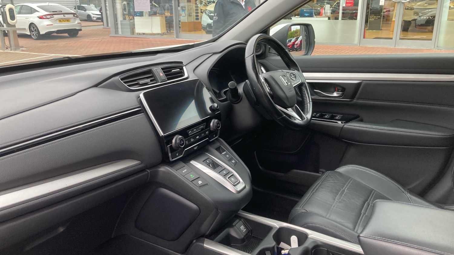 Used Honda CR-V 2020 for sale - 76340508: Photo 2