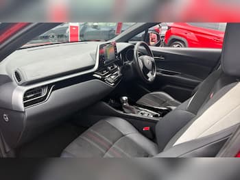Used Toyota C-HR 2021 for sale - 79548123: Photo