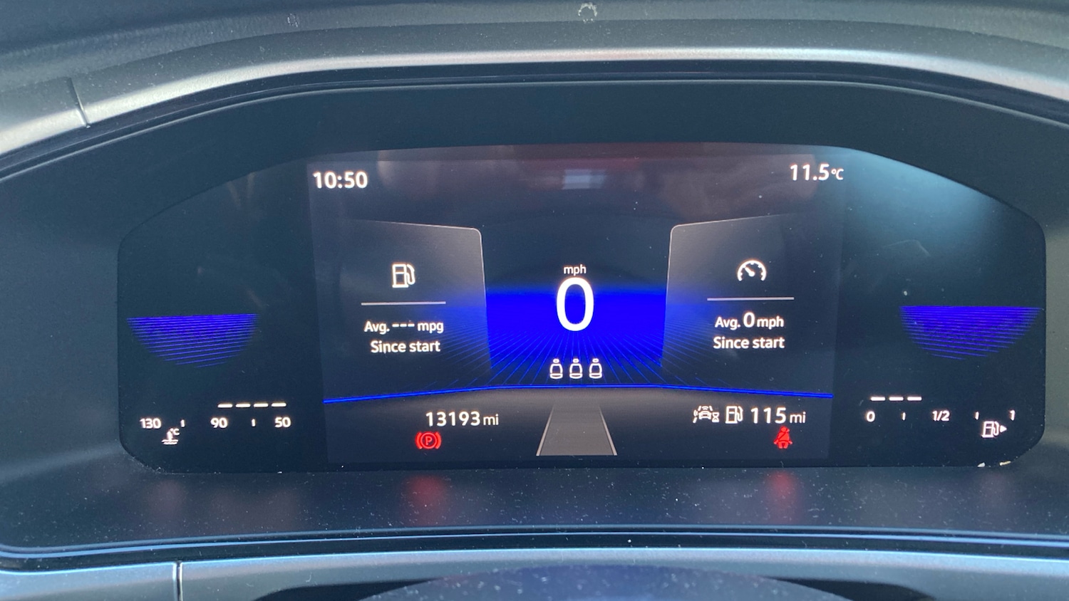 Used Volkswagen T-Roc 2022 for sale - 76352032: Photo 11