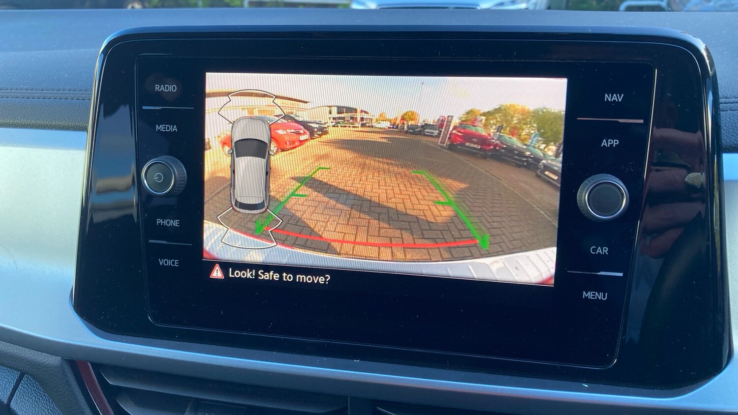 Used Volkswagen T-Roc 2022 for sale - 76352032: Photo 18