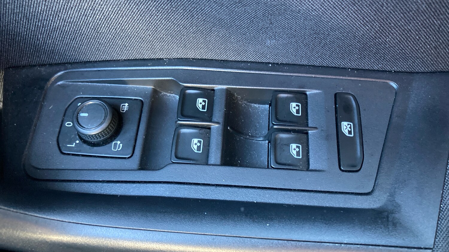 Used Volkswagen T-Roc 2022 for sale - 76352032: Photo 20