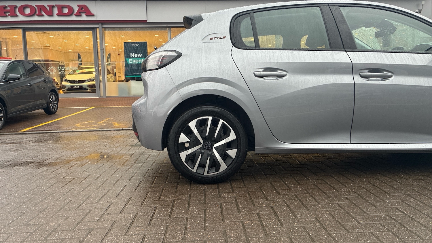 Used Peugeot 208 2025 for sale - 77404502: Photo 9